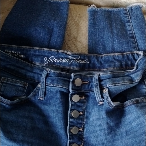 Universal thread - Picture 4 of 4